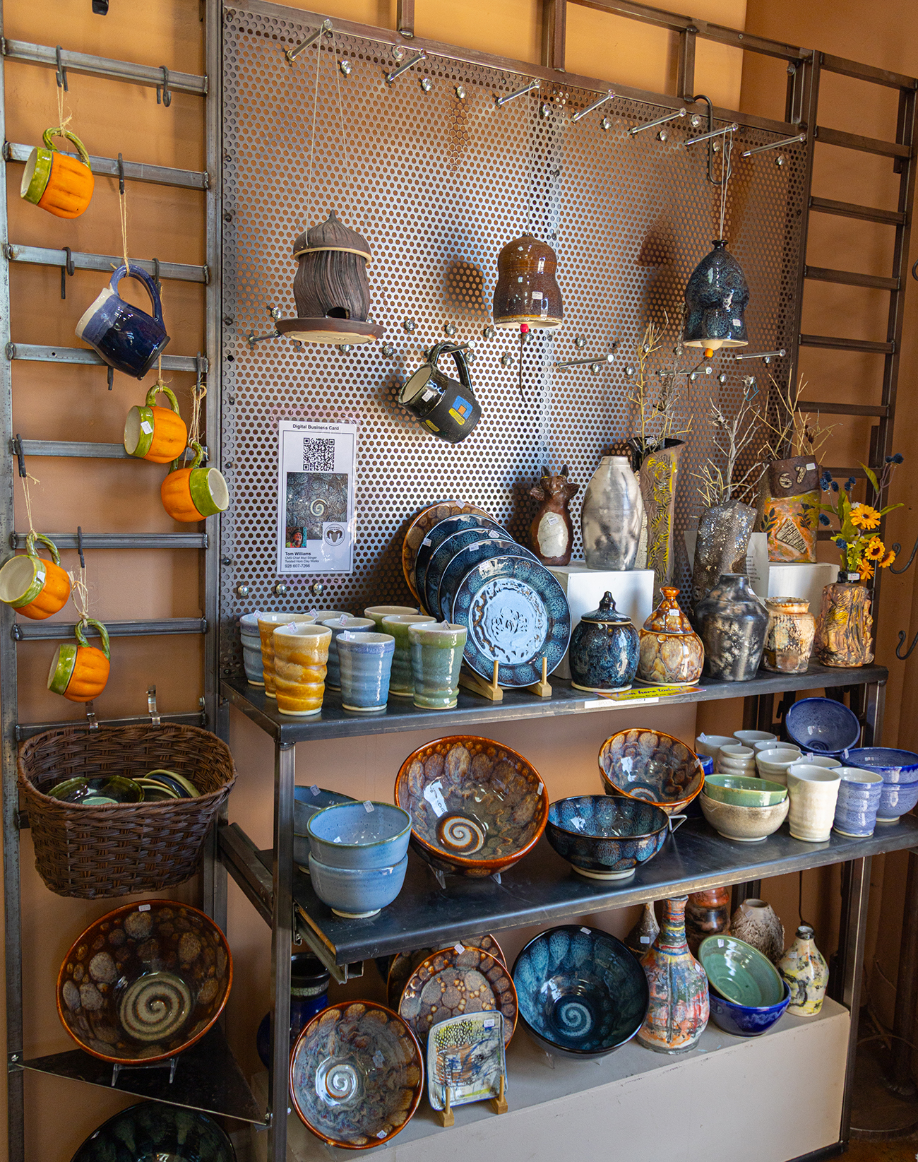 Tom.Williams.Display